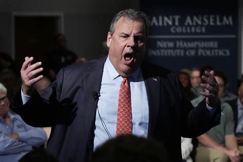 Robbins: Brawling Chris Christie shows no signs of backing down